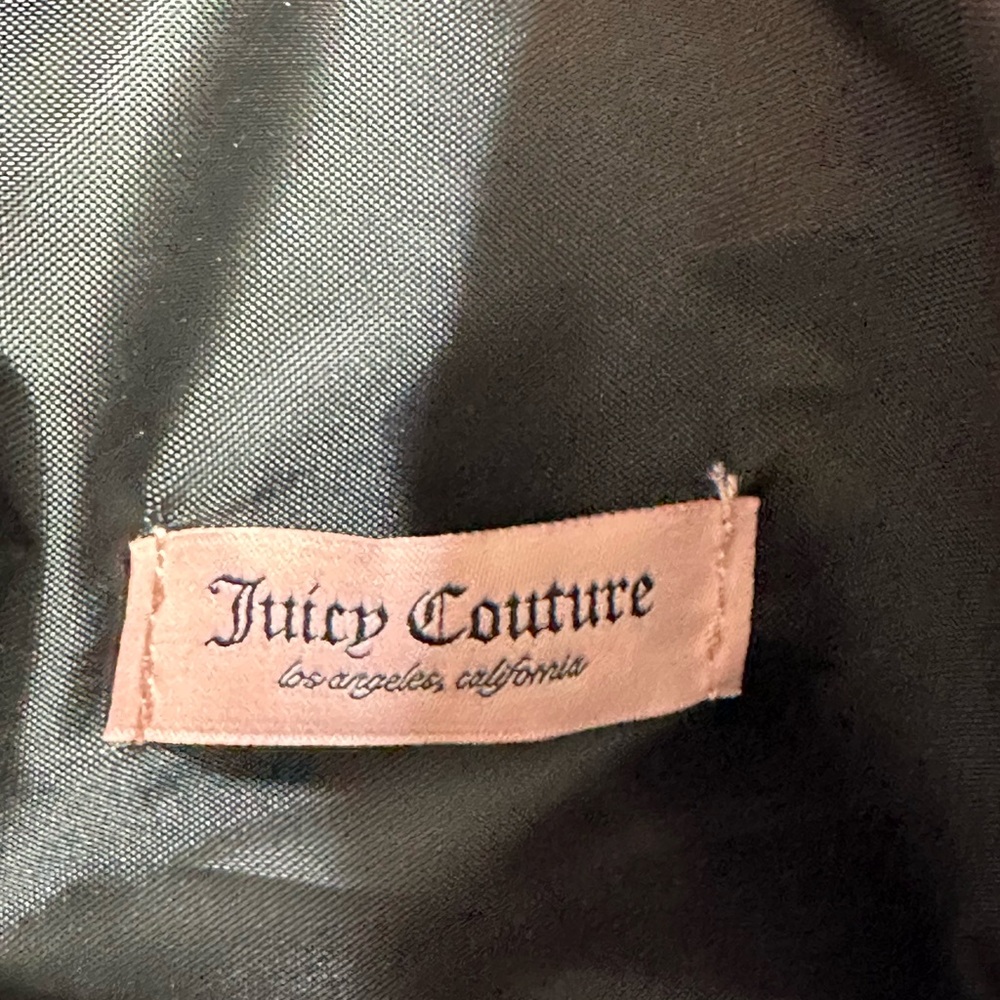 Juicy Couture Lilac Cosmetic Bag with metallic rainbow colored zipper. NWT - Picture 11 of 12